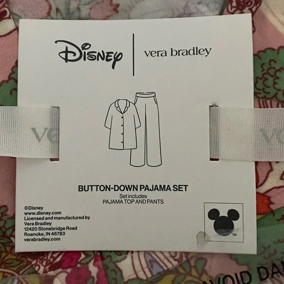 NWT Vera Bradley Mickey’s Promenade Pajama Set - Picture 11 of 11